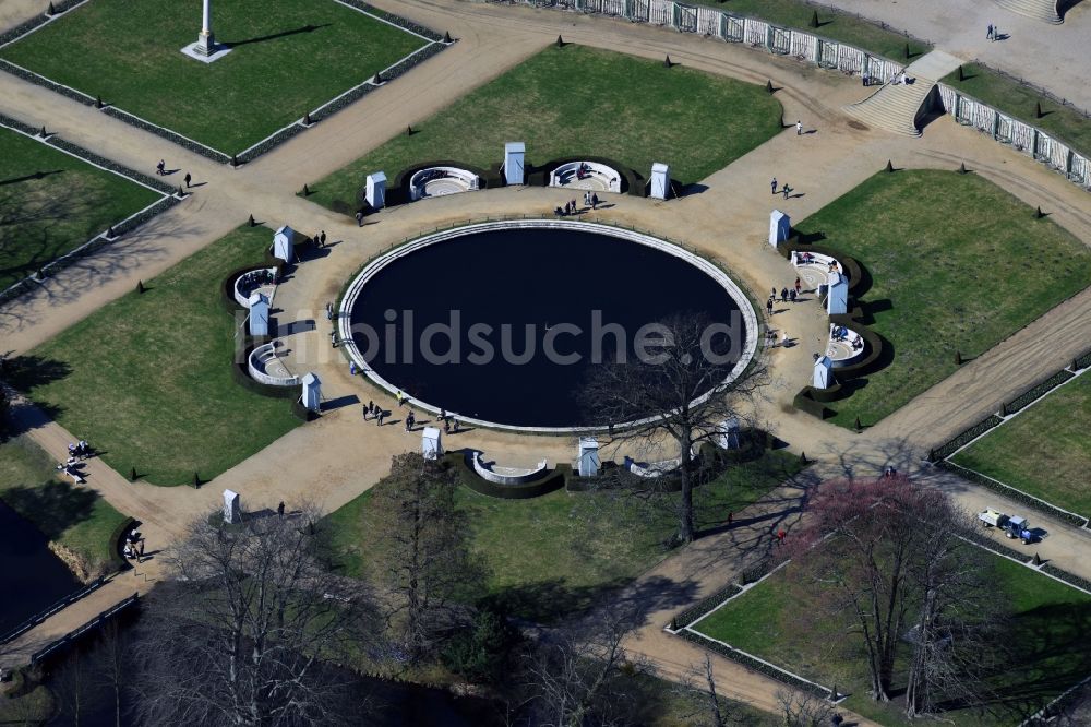 Potsdam aus der Vogelperspektive: Wasserspiele- Brunnen auf dem Parkgelände Sanssouci im Ortsteil Westliche Vorstadt in Potsdam im Bundesland Brandenburg