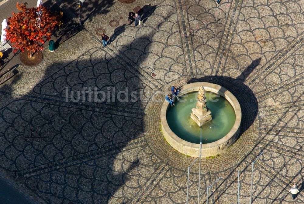 Luftbild Brilon - Wasserspiele- Brunnen auf dem Platz Am Markt in Brilon im Bundesland Nordrhein-Westfalen