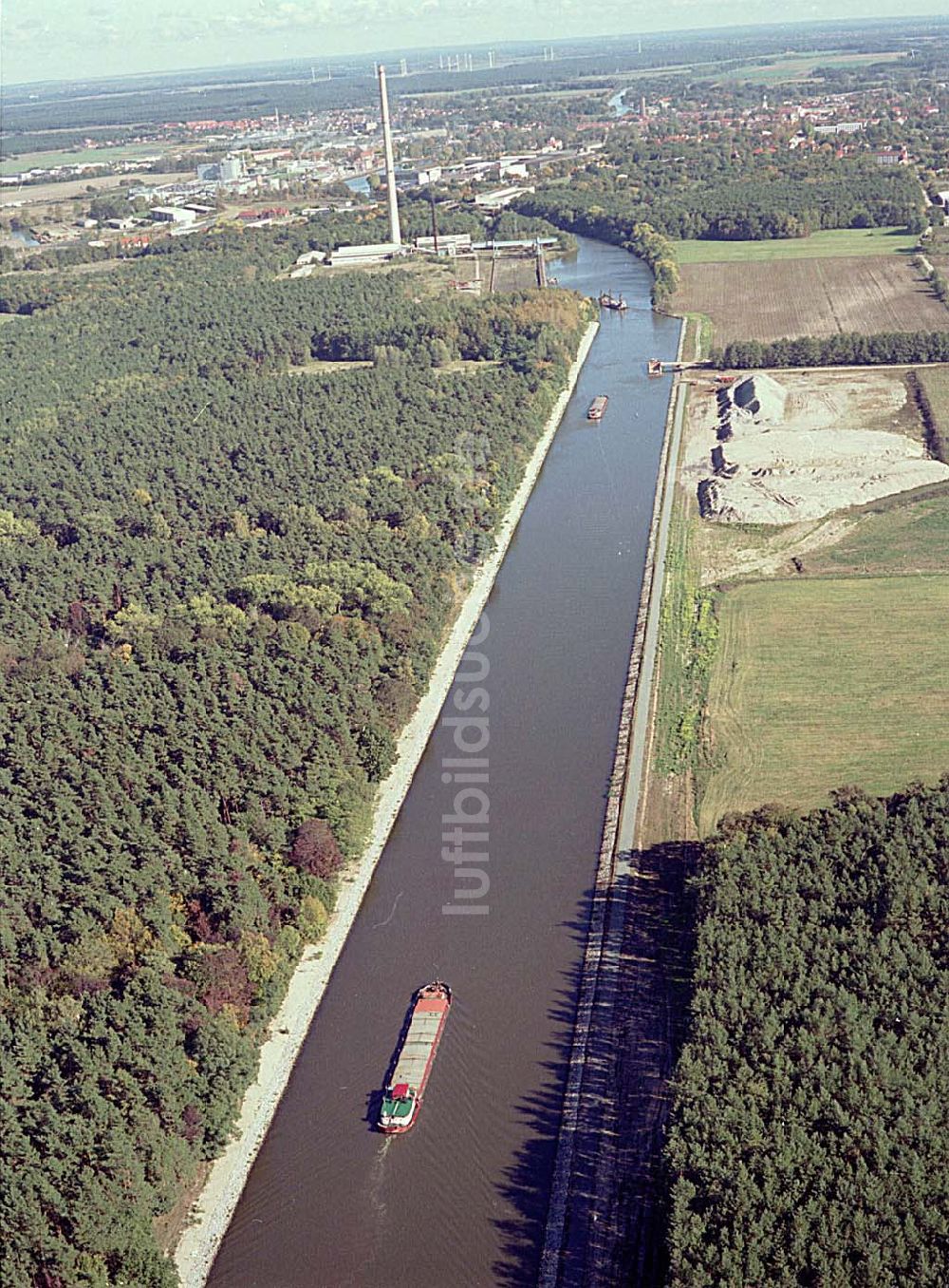 Niegripp / Sachsen-Anhalt aus der Vogelperspektive: Wasserstraßenkreuz Magdeburg Blick auf den Elbe-Havel-Kanal auf der Höhe von Niegripp Das Wasserstraßen-Neubauamt Magdeburg Kleiner Werder 5c D-39114 Magdeburg Tel