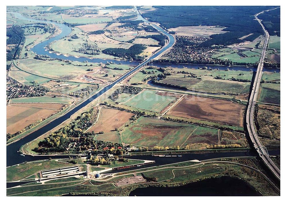 Hohenwarthe / Sachsen Anhalt aus der Vogelperspektive: Wasserstraßenkreuz Magdeburg Blick auf die neue Kanalbrücke über die Elbe, die Schleuse Rothensee und das Schiffshebewerk Rothensee