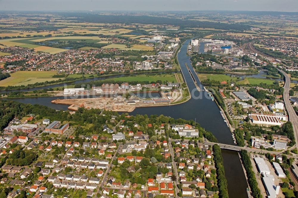 Luftaufnahme Minden - Wasserstraßenkreuzung der Weser mit dem Mittellandkanal in Minden im Bundesland Nordrhein-Westfalen