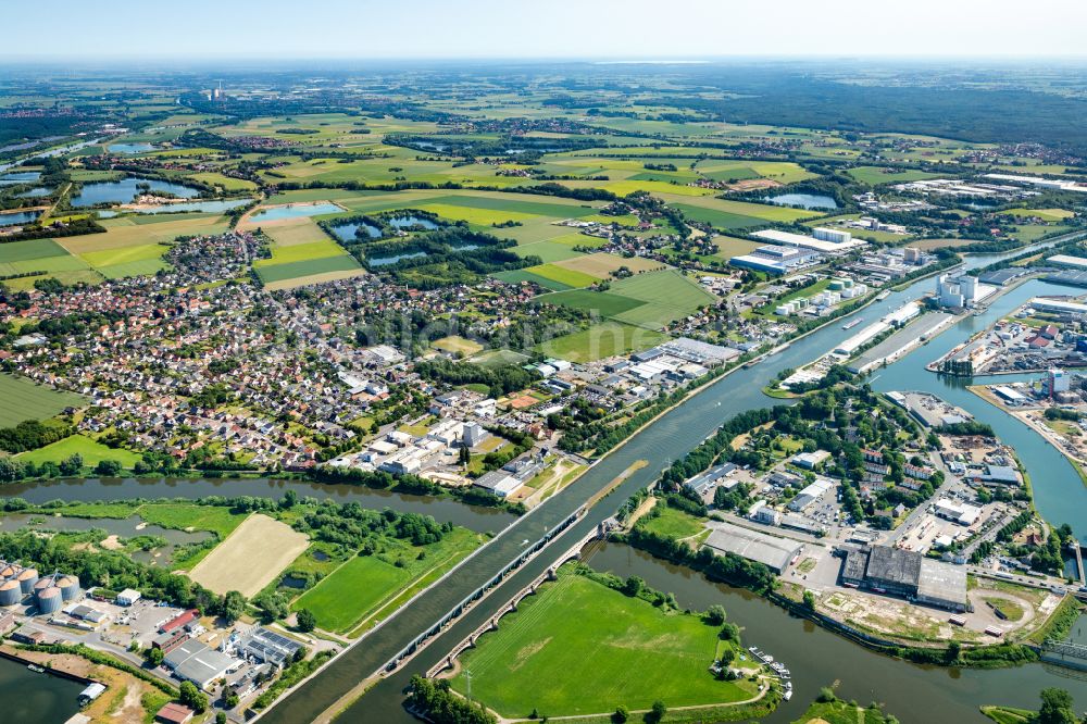 Luftbild Minden - Wasserstraßenkreuzung der Weser mit dem Mittellandkanal in Minden im Bundesland Nordrhein-Westfalen