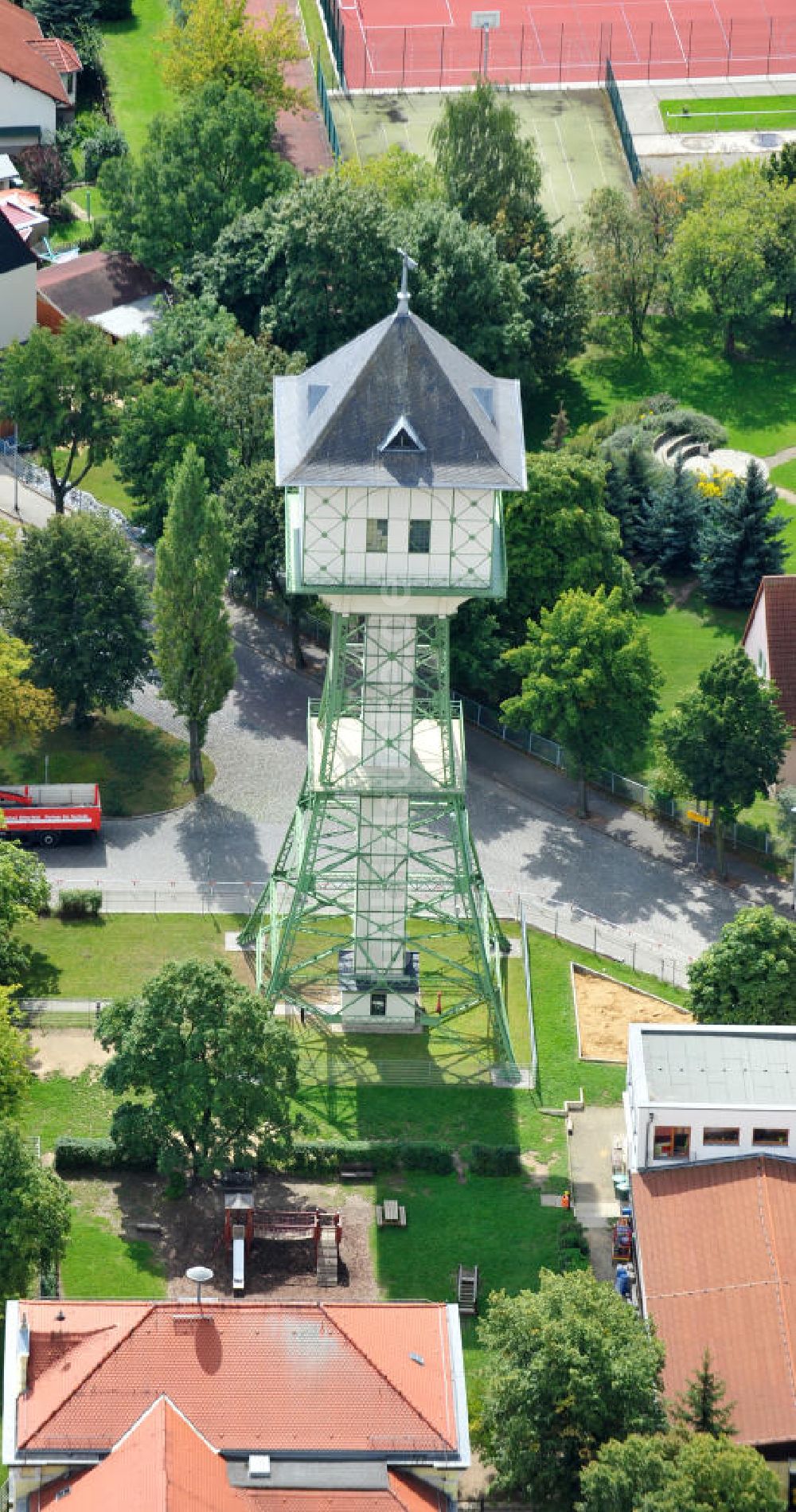 Groitzsch von oben - Wasserturm in Groitzsch