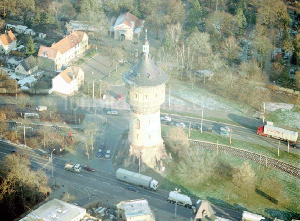 Luftaufnahme Halle / Saale - Wasserturm von Halle / Saale 10.12.02