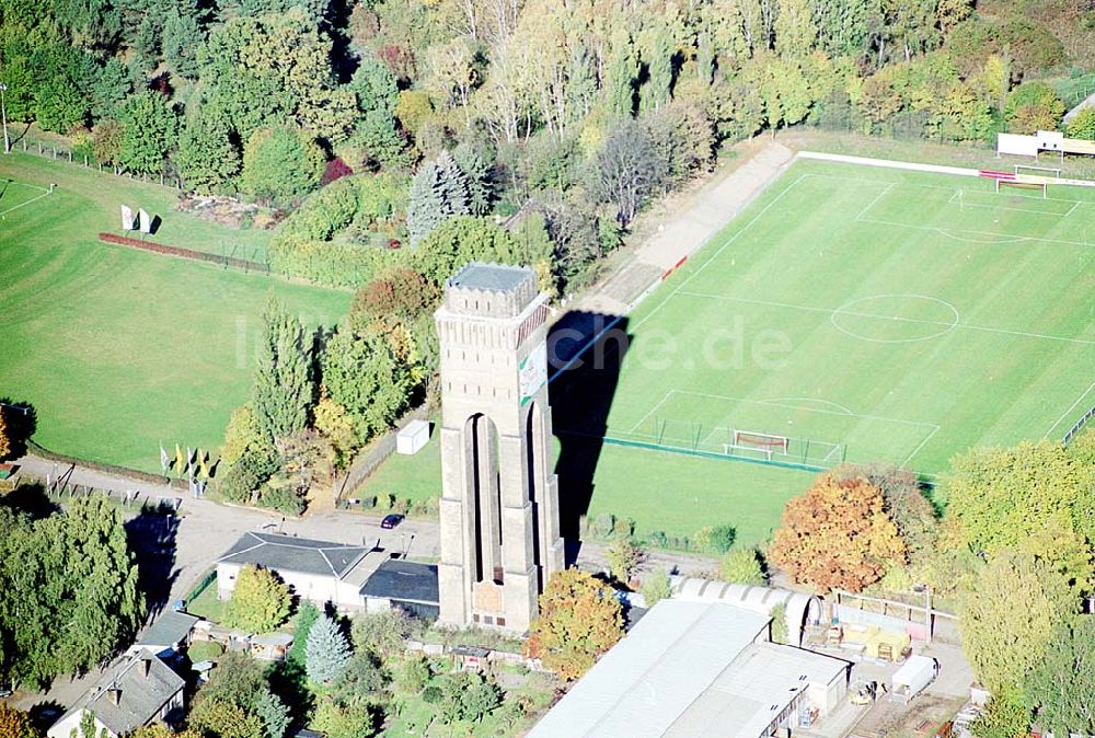 Luftbild Eberswalde / Brandenburg - Wasserturm an der Messingwerksiedlung (UNESCO-Denkmalsliste) in Eberswalde - Finow (Brandenburg)