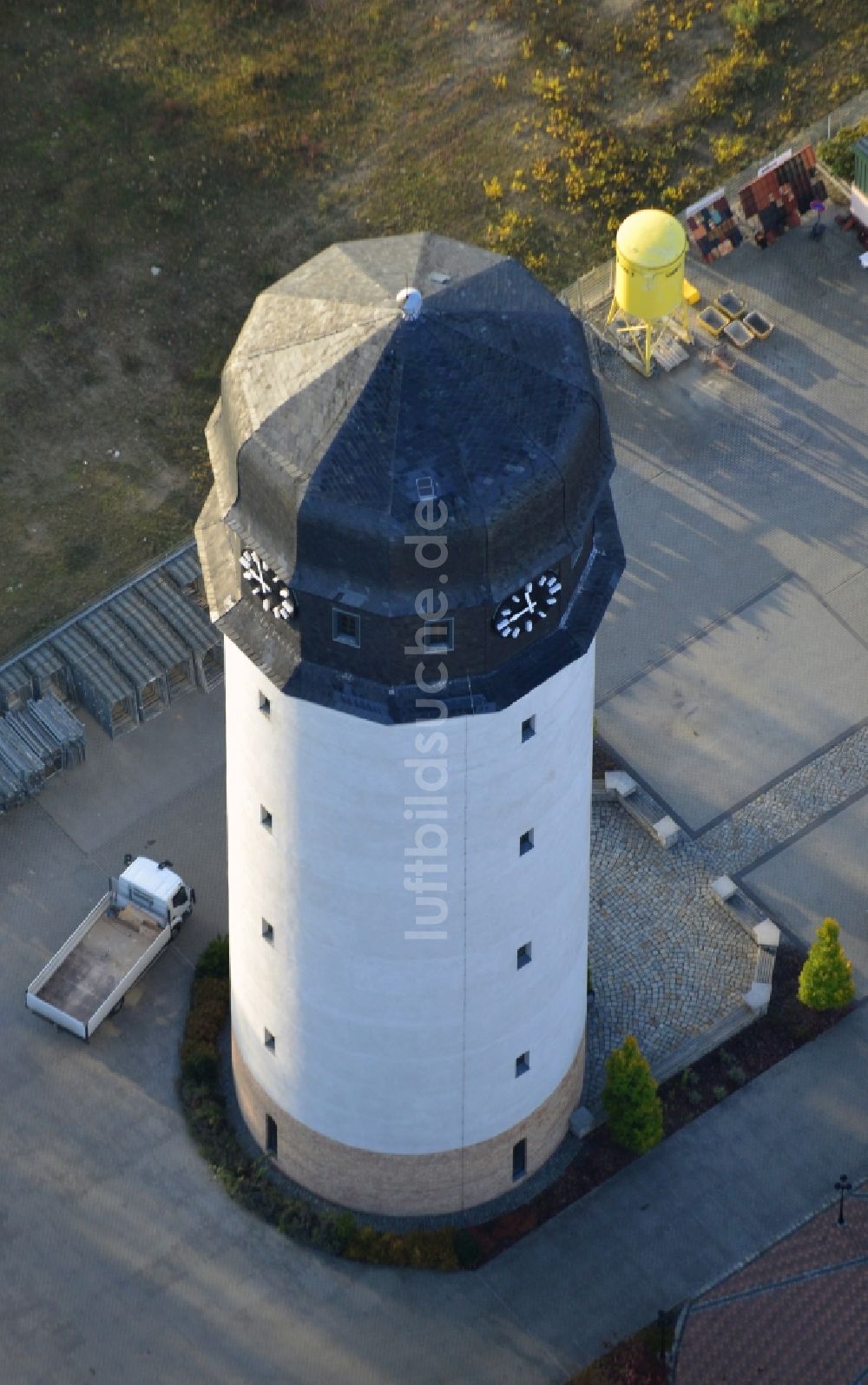 Premnitz von oben - Wasserturm von Premnitz im Bundesland Brandenburg