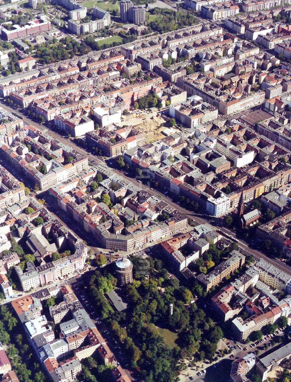 Berlin-Prenzlauer Berg von oben - Wasserturm am Prenzlauer Berg 25.09.1997