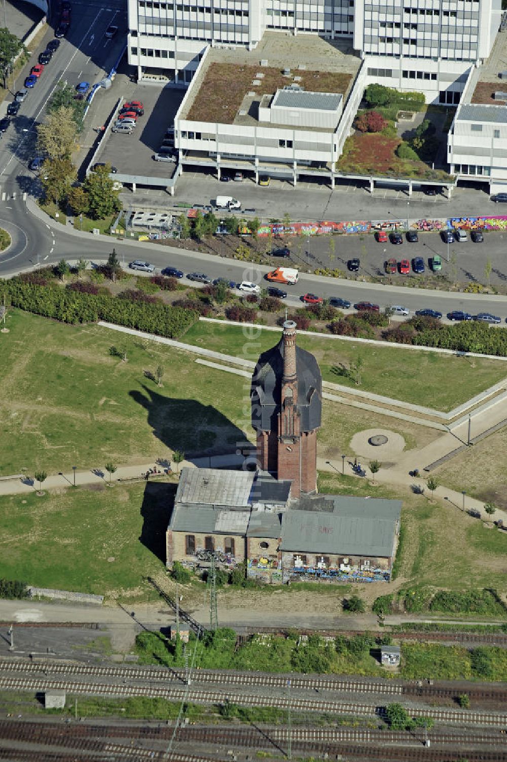 Luftaufnahme Wiesbaden - Wasserturm am Schlachthof in Wiesbaden