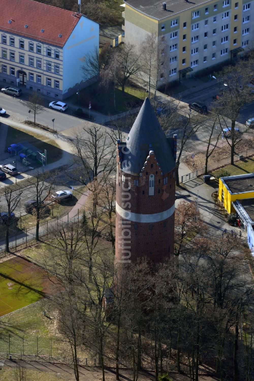 Bernau aus der Vogelperspektive: Wasserturm an der Schönower Chaussee in Bernau im Bundesland Brandenburg