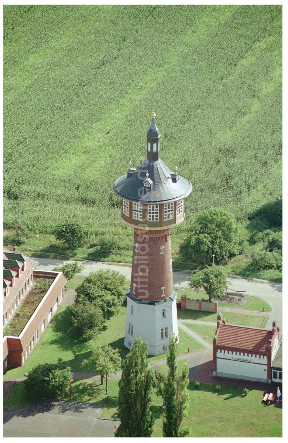 Luftaufnahme Schwedt - Wasserturm Schwedt und Turmhotel