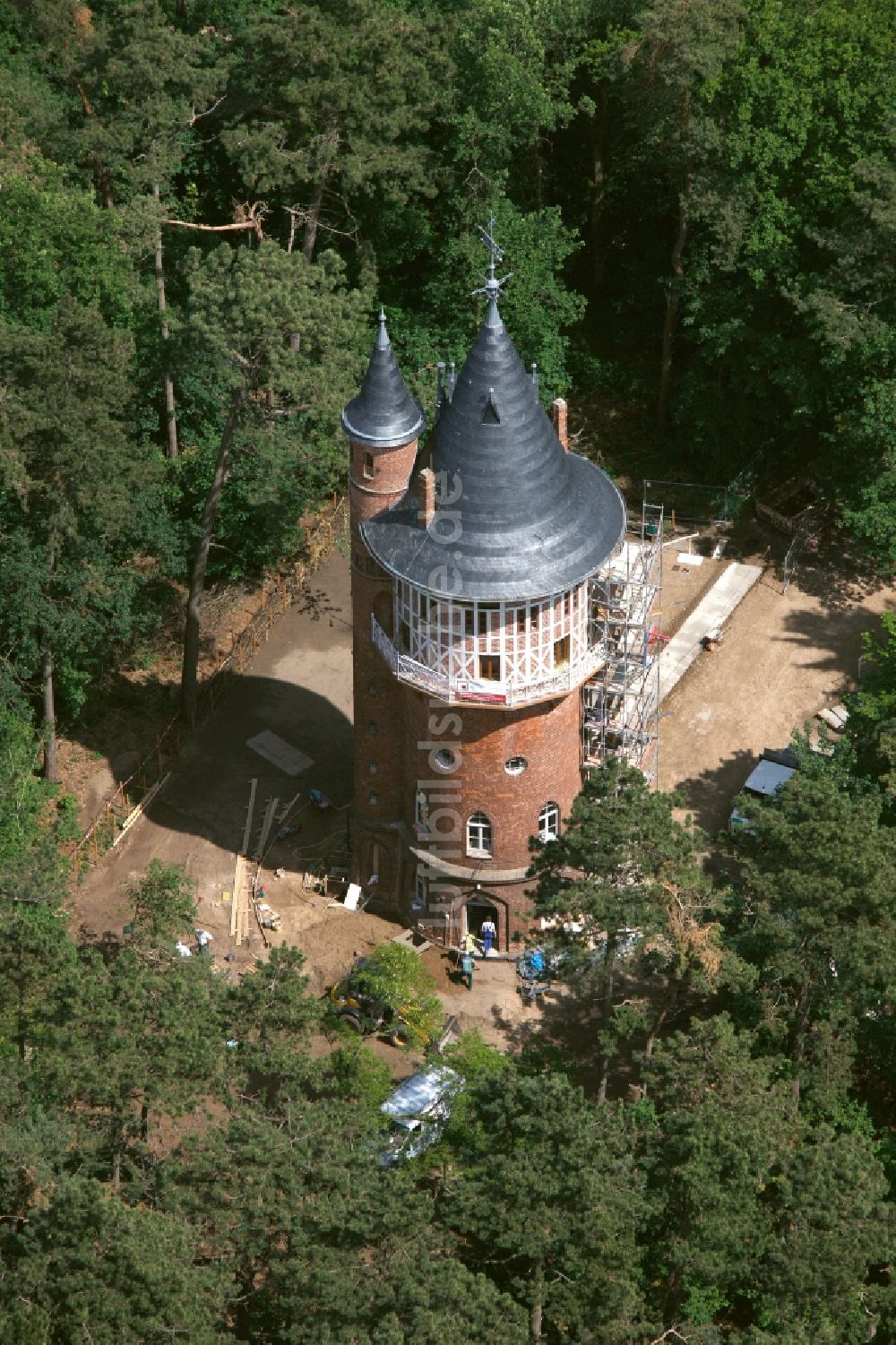 Luftaufnahme Waren (Müritz) - Wasserturm in Waren (Müritz) im Bundesland Mecklenburg-Vorpommern