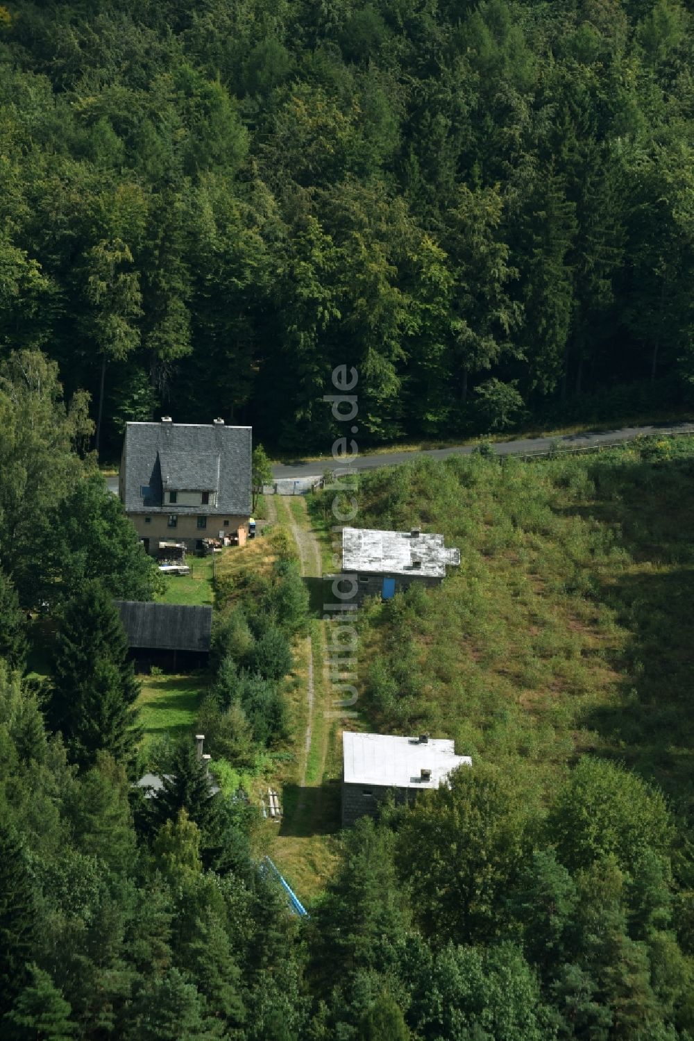 Lauter-Bernsbach aus der Vogelperspektive: Wasserwerk - Hochspeicher Anlage in Lauter-Bernsbach im Bundesland Sachsen