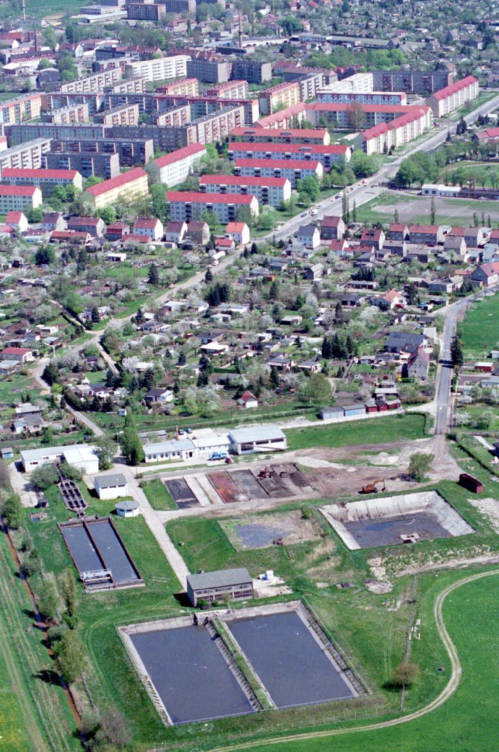 Berlin aus der Vogelperspektive: 04.05.1995 Wasserwerk Stadtwerke Finsterwalde