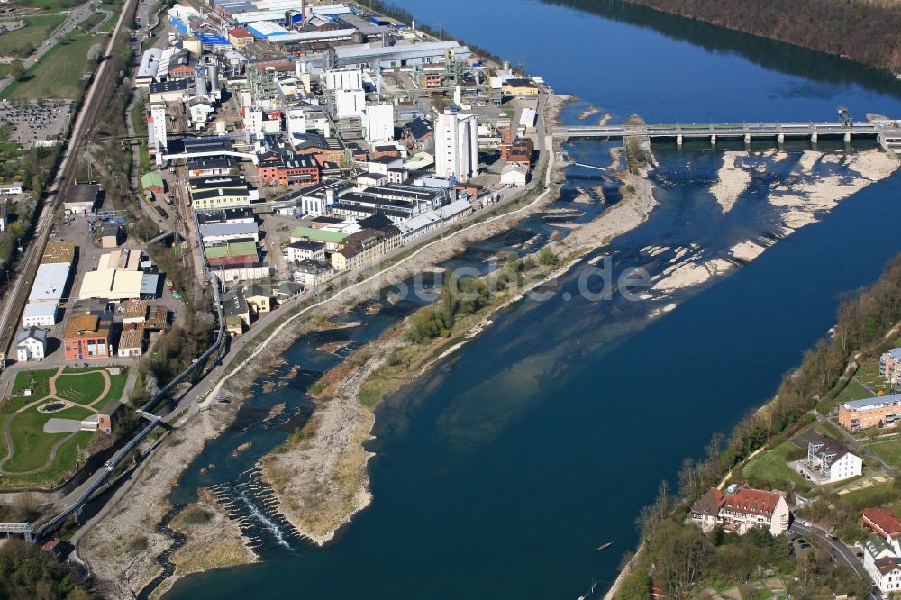 Rheinfelden (Baden) von oben - Wasserwerk und Wasserkraftwerk über den Rhein in Rheinfelden (Baden) im Bundesland Baden-Württemberg, Deutschland