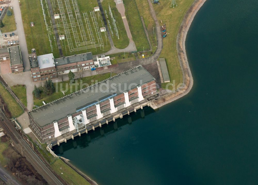 Luftaufnahme Dresden - Wasserwerk und Wasserkraftwerk und Pumpspeicherwerk - Stausee im Ortsteil Niederwartha in Dresden im Bundesland Sachsen, Deutschland