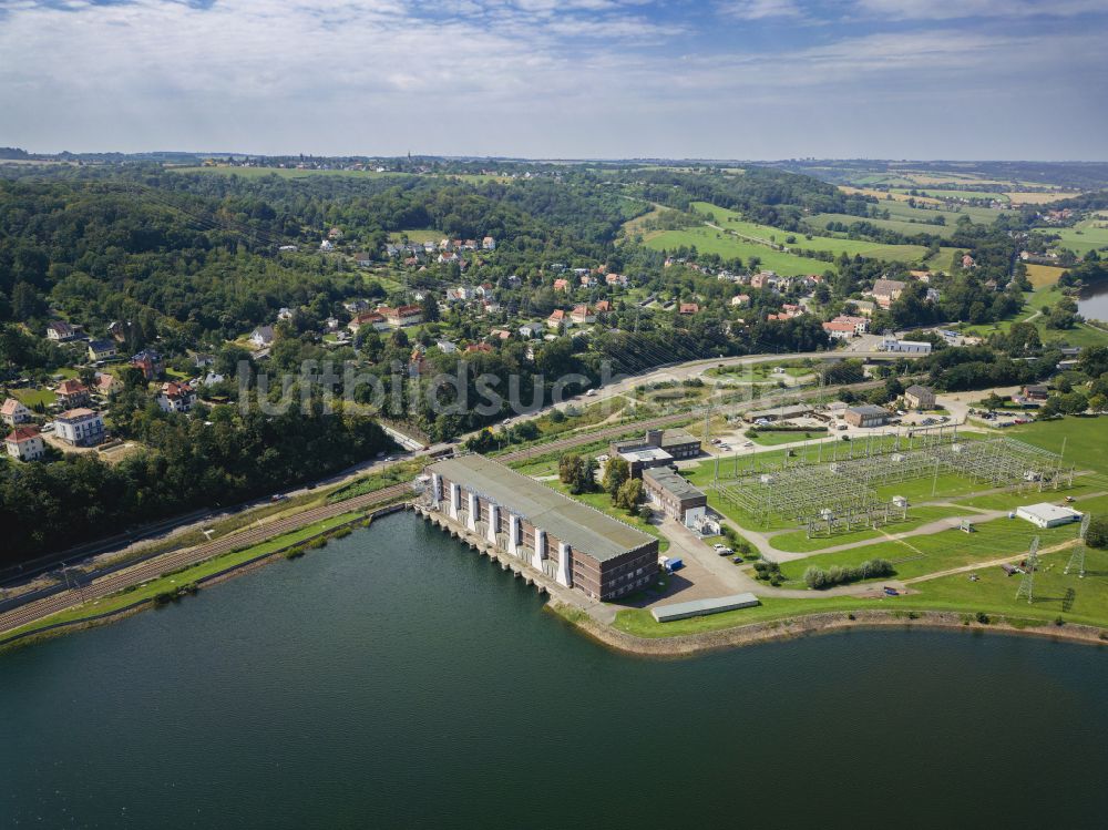 Luftaufnahme Dresden - Wasserwerk und Wasserkraftwerk und Pumpspeicherwerk - Stausee im Ortsteil Niederwartha in Dresden im Bundesland Sachsen, Deutschland