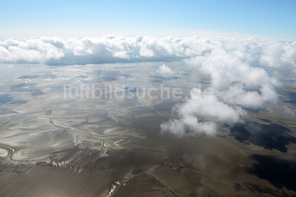 Luftaufnahme Cuxhaven - Wattenmeer der Nordsee- Küste bei Cuxhaven im Bundesland Niedersachsen