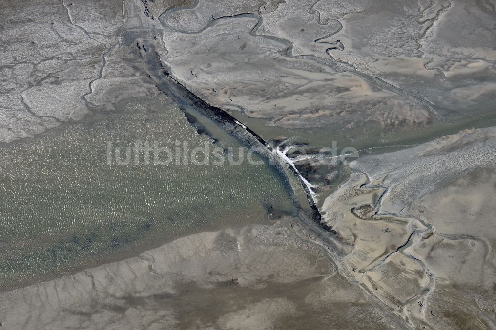 Cuxhaven von oben - Wattenmeer der Nordsee- Küste bei Cuxhaven im Bundesland Niedersachsen