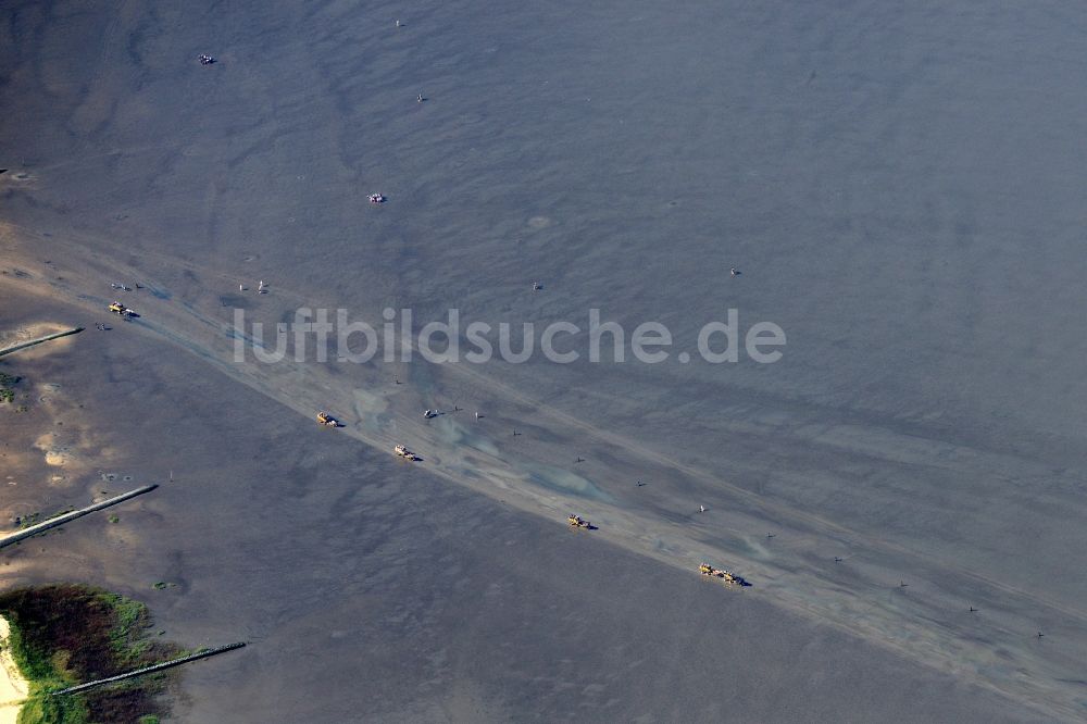 Cuxhaven aus der Vogelperspektive: Wattenmeer der Nordsee- Küste bei Cuxhaven im Bundesland Niedersachsen