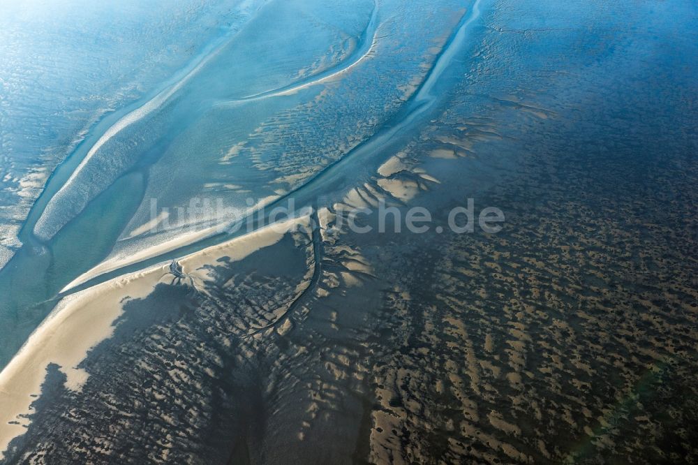 Luftbild Cuxhaven - Wattenmeer der Nordsee- Küste bei Cuxhaven im Bundesland Niedersachsen