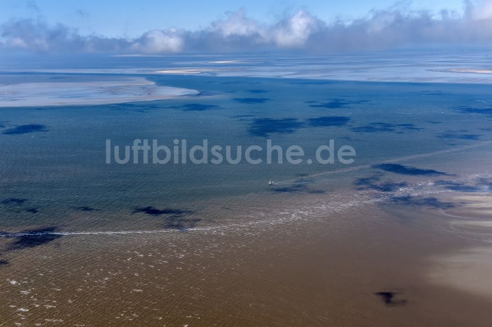 Luftaufnahme Cuxhaven - Wattenmeer der Nordsee- Küste bei Cuxhaven im Bundesland Niedersachsen