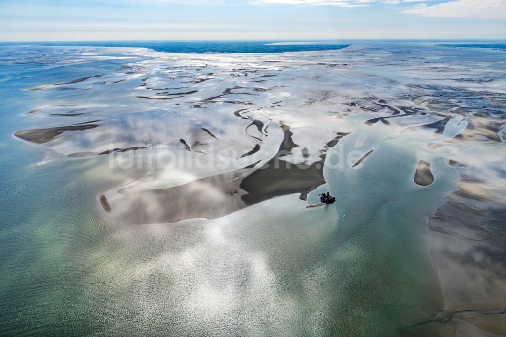 Butjadingen von oben - Wattenmeer der Nordsee- Küste in Butjadingen im Bundesland Niedersachsen, Deutschland