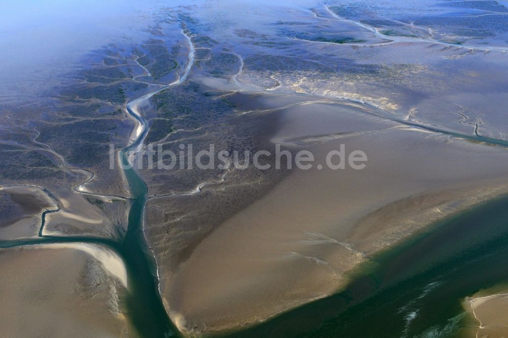 Pellworm von oben - Wattenmeer der Nordsee- Küste in Pellworm im Bundesland Schleswig-Holstein