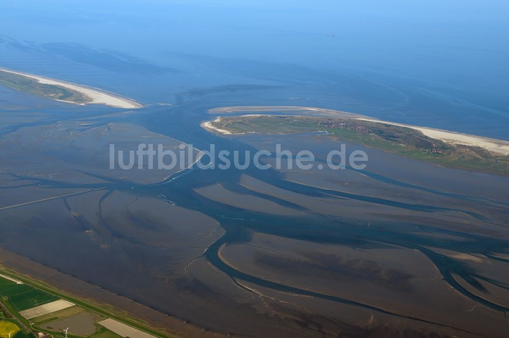 Luftbild Spiekeroog - Wattenmeer Priele vor Spiekeroog an der Nordseeküste im Bundesland Niedersachsen