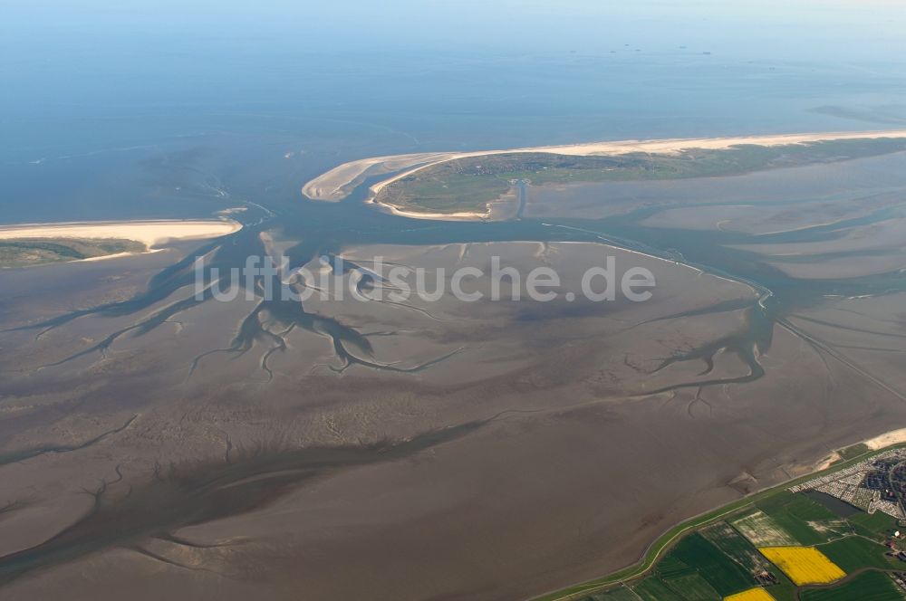 Luftbild Spiekeroog - Wattenmeer Priele vor Spiekeroog an der Nordseeküste im Bundesland Niedersachsen