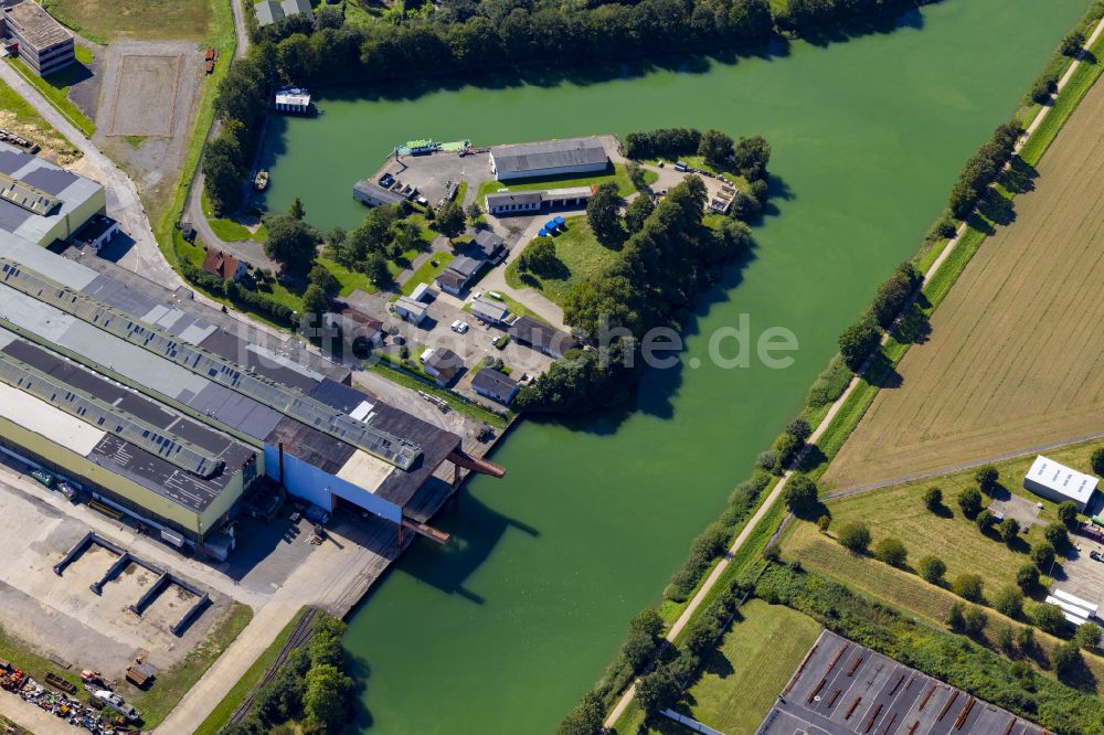 Luftaufnahme Voerde (Niederrhein) - WDK Hafen und Lager GmbH am Wesel-Datteln-Kanal im Ortsteil Spellen in Voerde (Niederrhein) im Bundesland Nordrhein-Westfalen