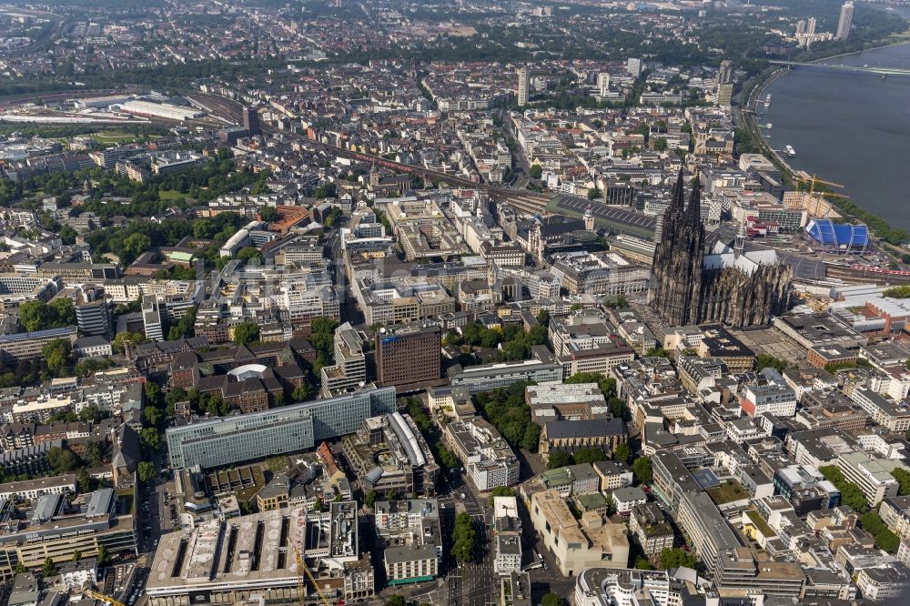 Köln von oben - WDR Westdeutscher Rundfunk - Vierscheibenhaus der Rundfunkanstalt in der Kölner Innenstadt im Bundesland Nordrhein-Westfalen