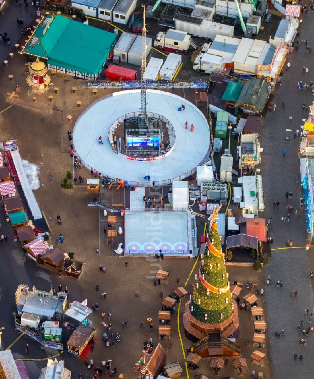 Herne aus der Vogelperspektive: Weihnachtsmarkt- Veranstaltungsgelände im Ortsteil Wanne-Eickel in Herne im Bundesland Nordrhein-Westfalen, Deutschland