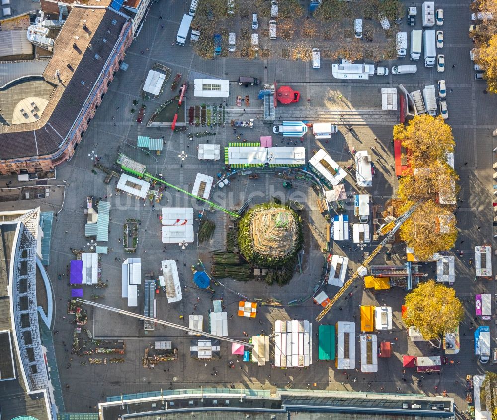 Luftbild Dortmund - Weihnachtsmarkt- Veranstaltungsgelände und der Verkaufs- Hütten und Buden des Dortmunder Weihnachtsmarkt in Dortmund im Bundesland Nordrhein-Westfalen, Deutschland