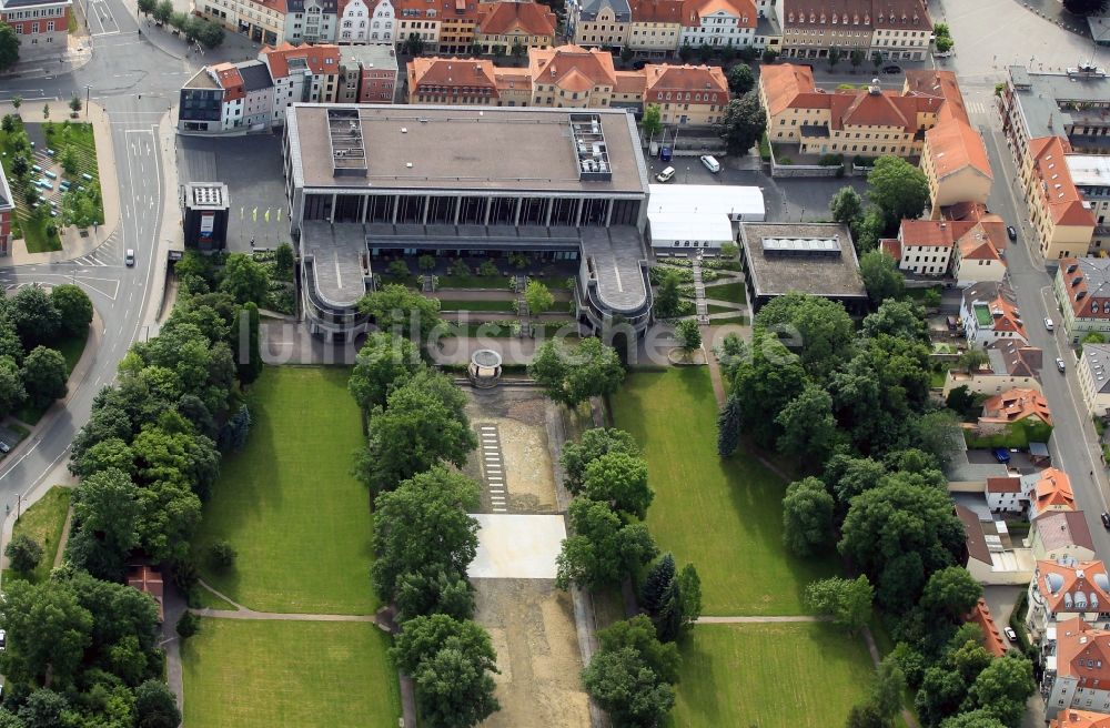 Weimar von oben - Weimarhalle am Weimarhallenpark in Weimar im Bundesland Thüringen