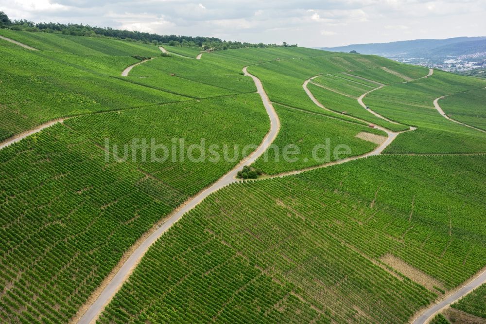 Kleinheppach von oben - Weinbergs- Landschaft der Winzer- Gebiete in Kleinheppach im Bundesland Baden-Württemberg