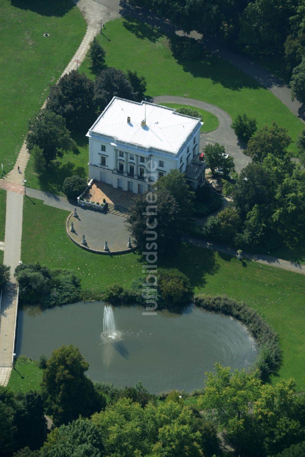 Luftbild Markkleeberg - Weißes Haus im agra-Park in Markkleeberg im Bundesland Sachsen