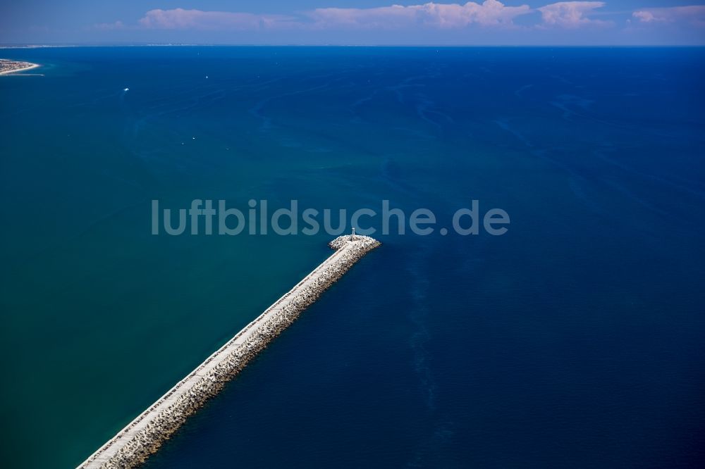 Luftaufnahme Sète - Wellenbrecher- Mole an der Mittelmeer- Küste vor Sète in Frankreich