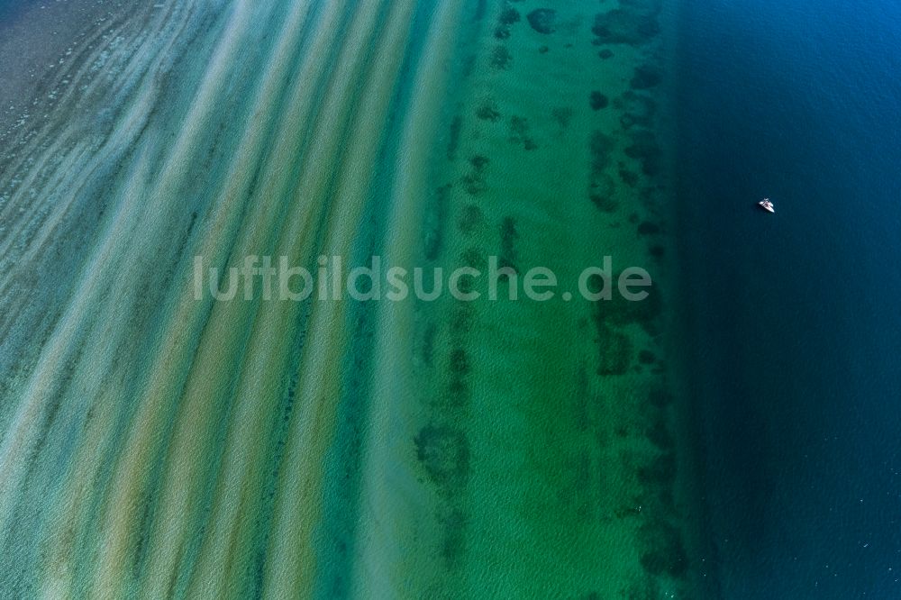 Luftbild Friedrichshafen - Wellenförmiger Seegrund auf dem Bodensee in Friedrichshafen im Bundesland Baden-Württemberg, Deutschland