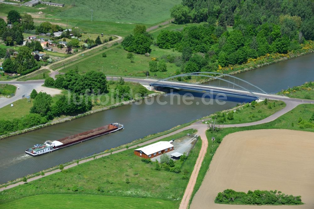 Parey von oben - Werder Straßenbrücke in Parey im Bundesland Sachsen-Anhalt