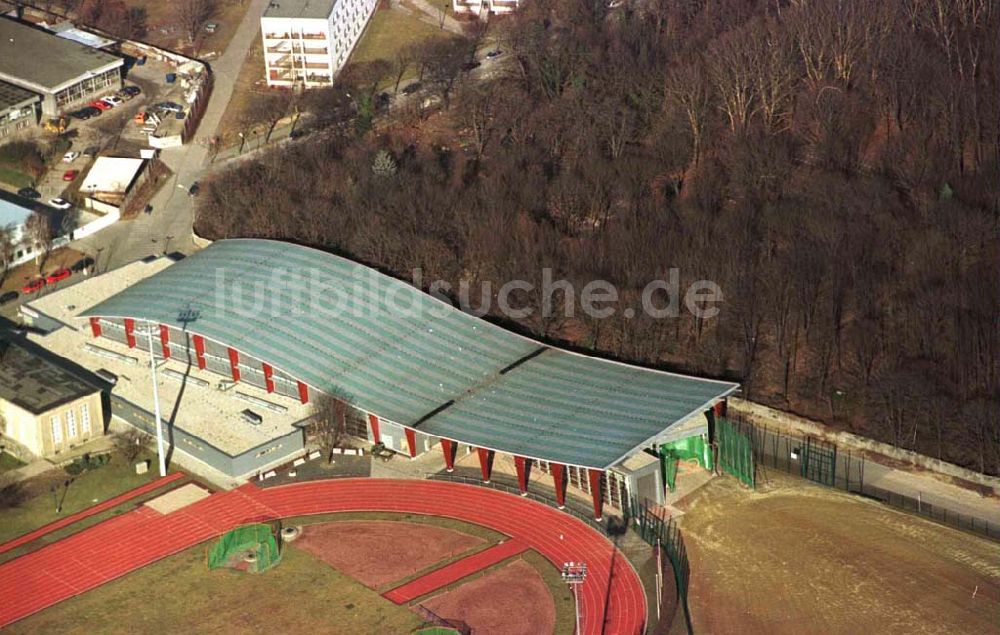 Luftaufnahme Berlin - Werferhalle im Sportforum Berlin - Hohenschönhausen