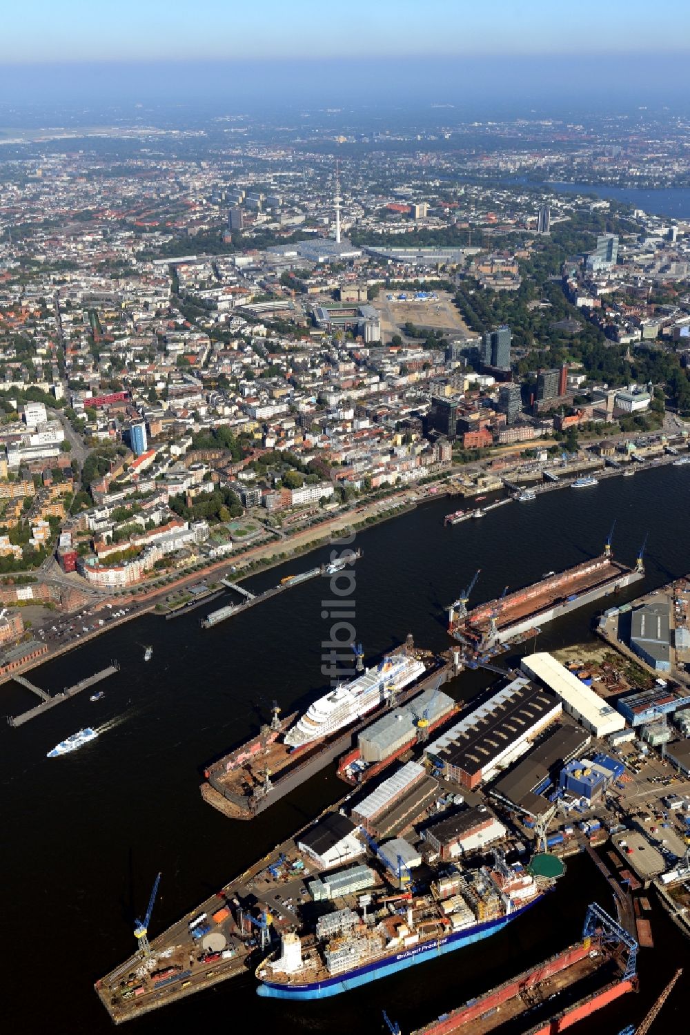 Hamburg von oben - Werftgelände der Blohm+Voss GmbH in Hamburg