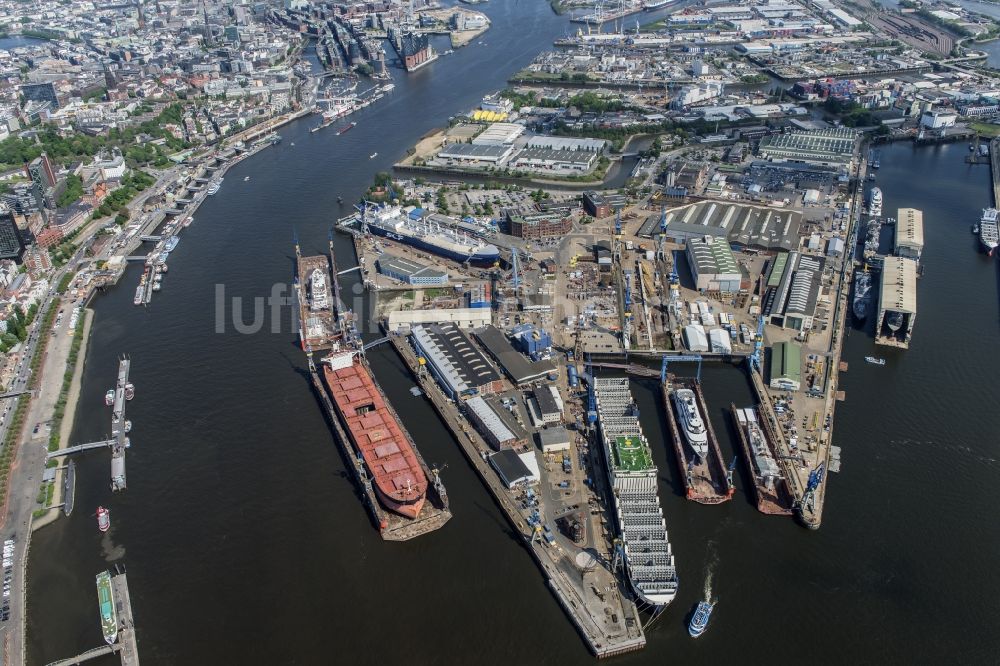 Hamburg aus der Vogelperspektive: Werftgelände der Blohm+Voss GmbH in Hamburg