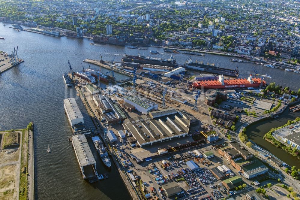 Hamburg von oben - Werftgelände der Blohm+Voss GmbH in Hamburg