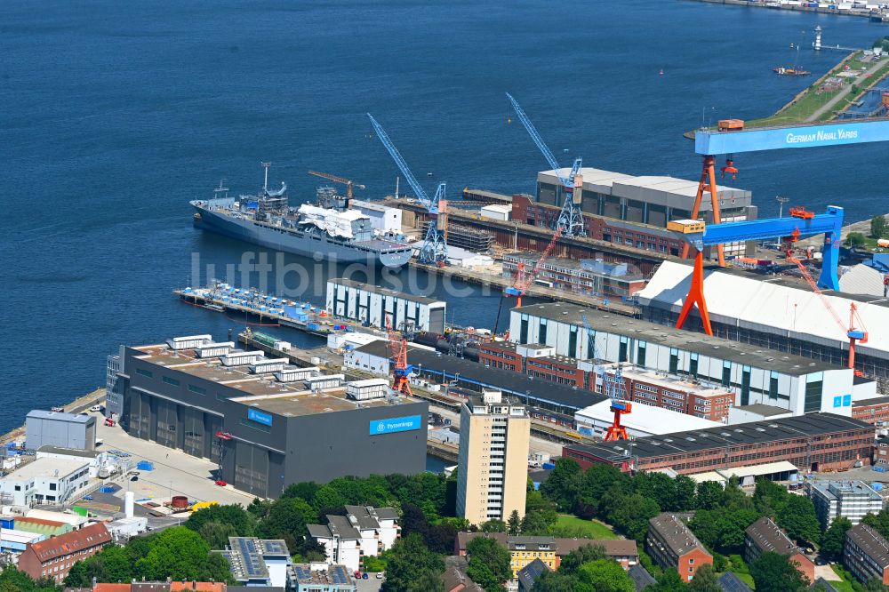 Kiel aus der Vogelperspektive: Werftgelände der Schiffswerft thyssenkrupp Marine Systems GmbH in Kiel im Bundesland Schleswig-Holstein, Deutschland