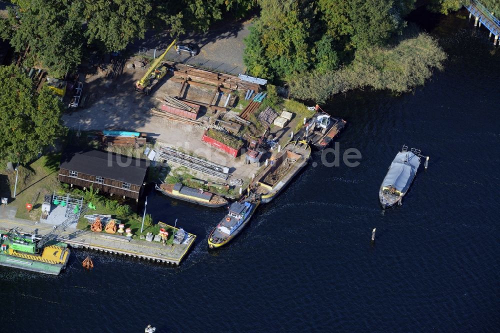 Oranienburg von oben - Werftgelände der Schiffswerft am Ufer des Lehnitzsee in Oranienburg im Bundesland Brandenburg