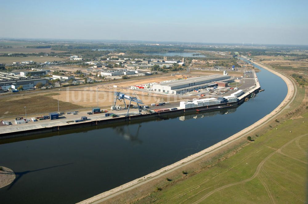 Luftaufnahme Magdeburg - Werk der Enercon GmbH im Hanse-Hafen Magdeburg