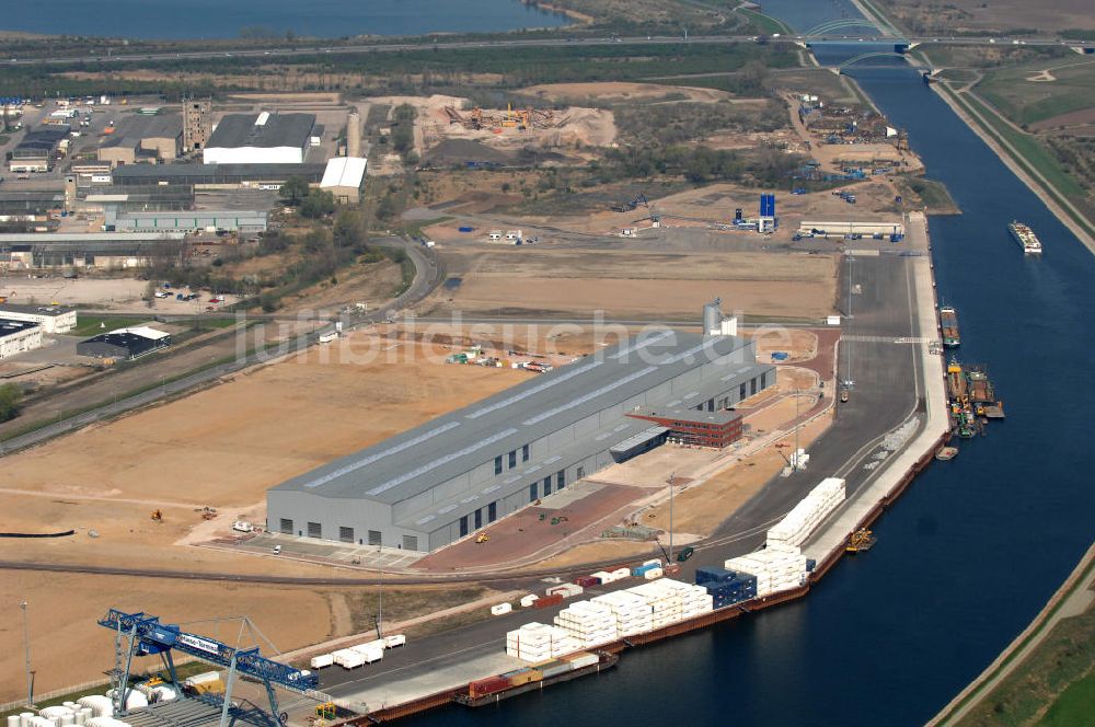 Magdeburg aus der Vogelperspektive: Werk der Enercon GmbH im Hanse-Hafen Magdeburg