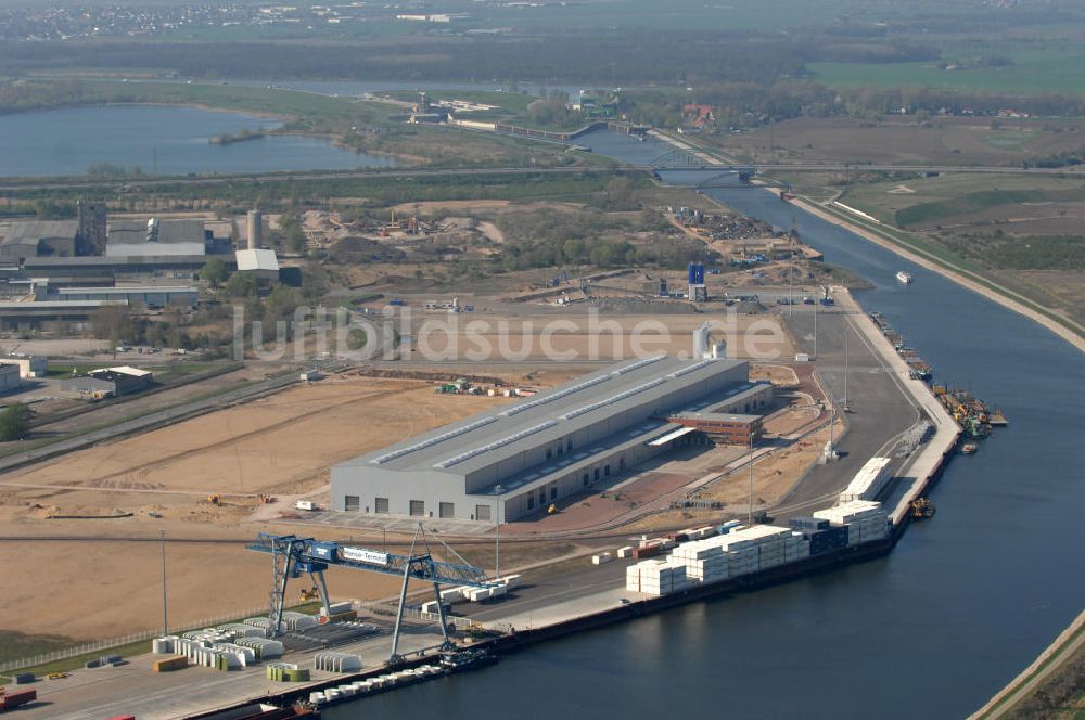 Magdeburg aus der Vogelperspektive: Werk der Enercon GmbH im Hanse-Hafen Magdeburg