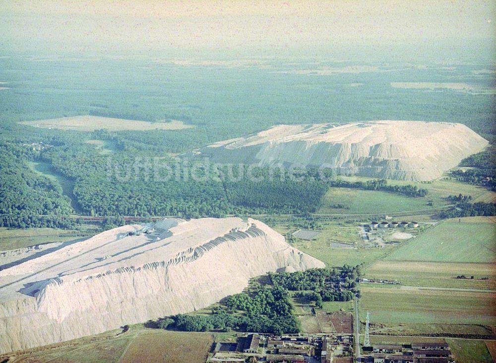 Luftbild bei Wolmirstedt - Werk der Kali + Salz AG bei Wolmirstedt (nördlich von Magdeburg) in Sachsen - Anhalt.