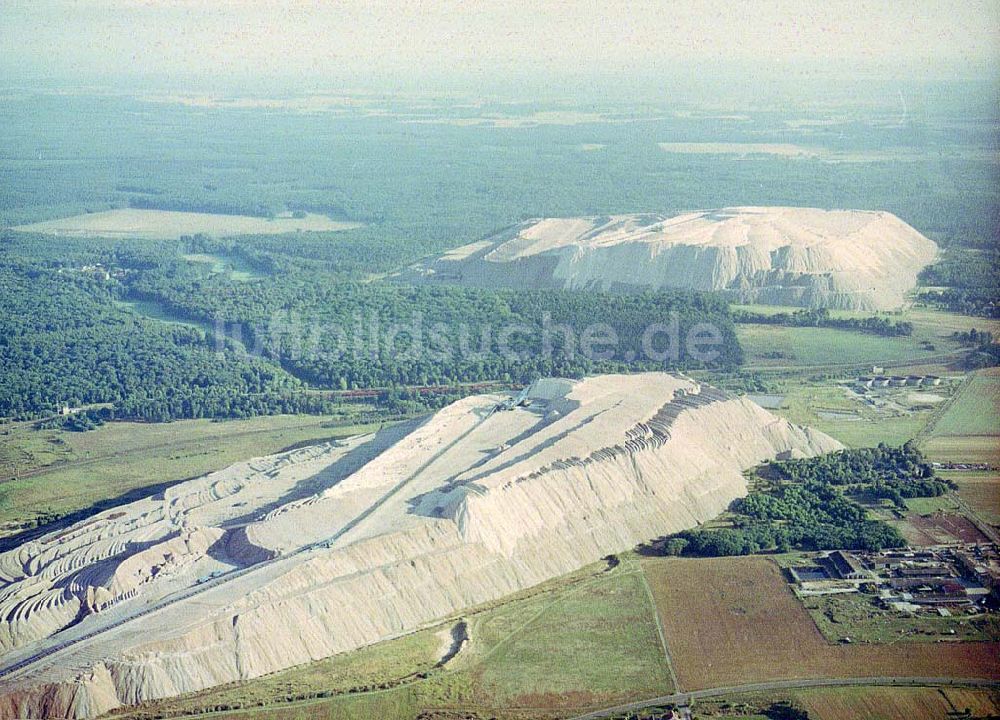 Luftaufnahme bei Wolmirstedt - Werk der Kali + Salz AG bei Wolmirstedt (nördlich von Magdeburg) in Sachsen - Anhalt.